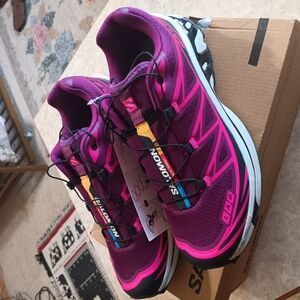 Salomon Women's Purple and Pink Running Shoes